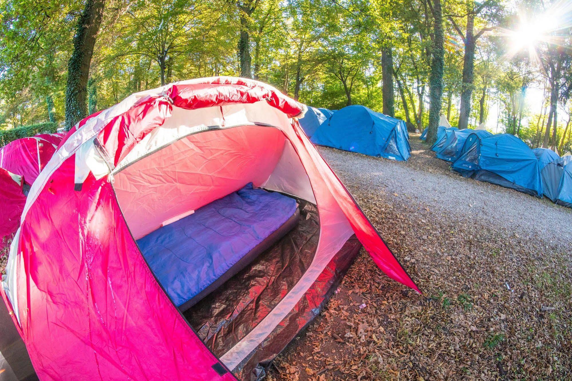 فندق Aizoáinفي  Pamplona Camping المظهر الخارجي الصورة