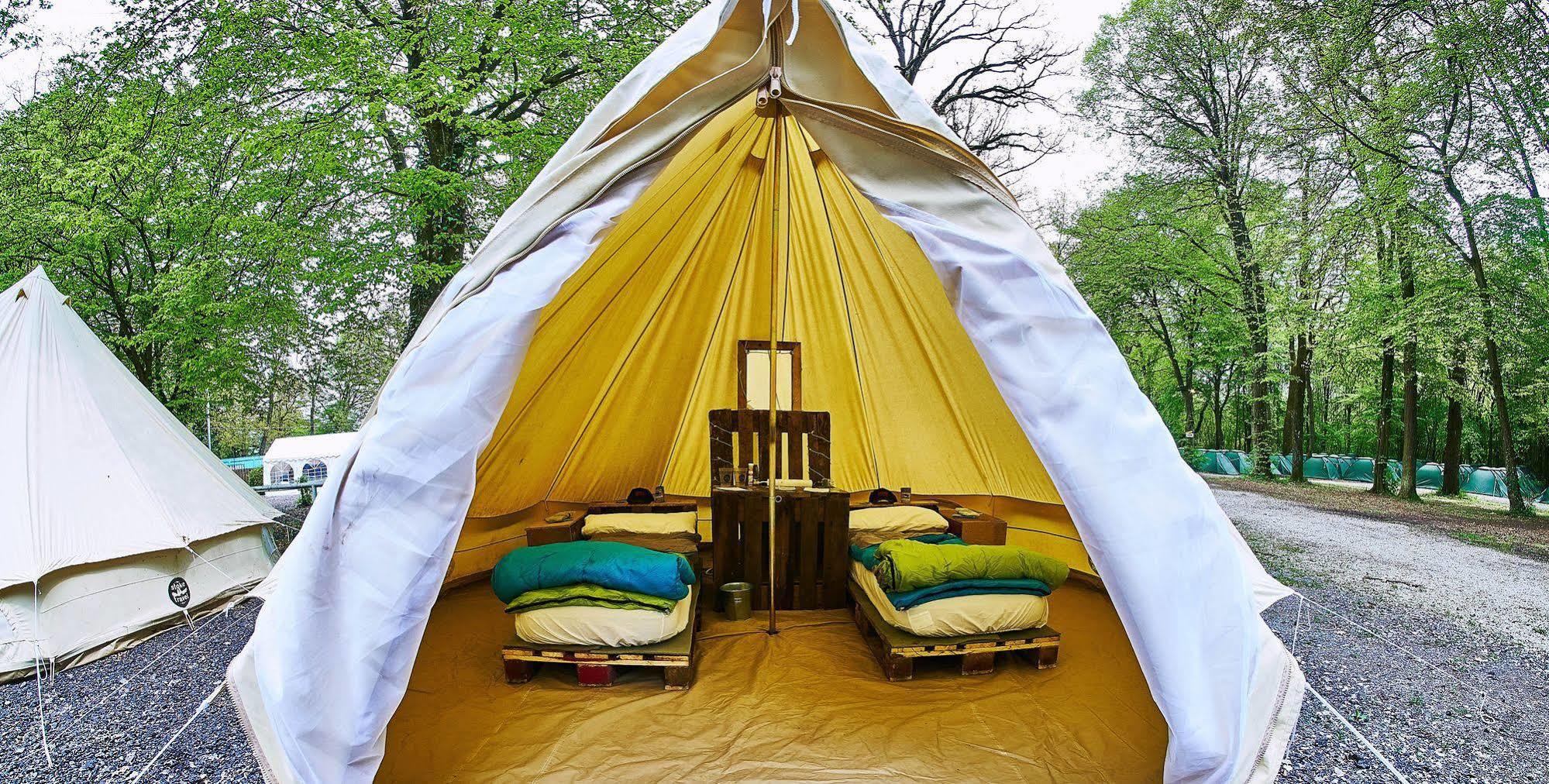 فندق Aizoáinفي  Pamplona Camping المظهر الخارجي الصورة